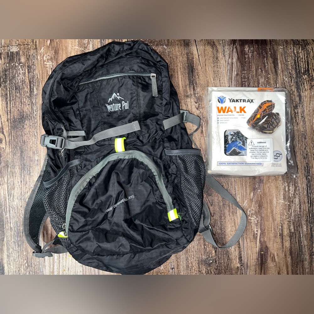 New venture pal backpack & vaktrax walk shoe covers size small